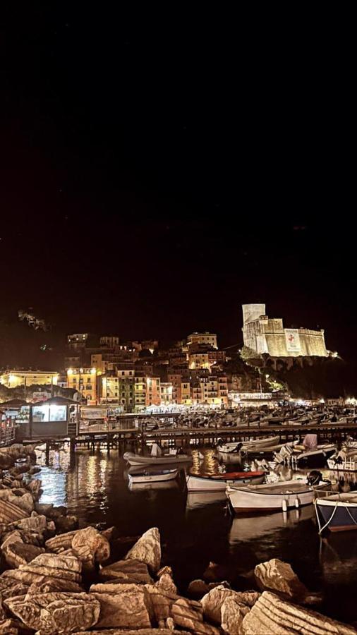 La Casa Di Loris Apartment Lerici Luaran gambar